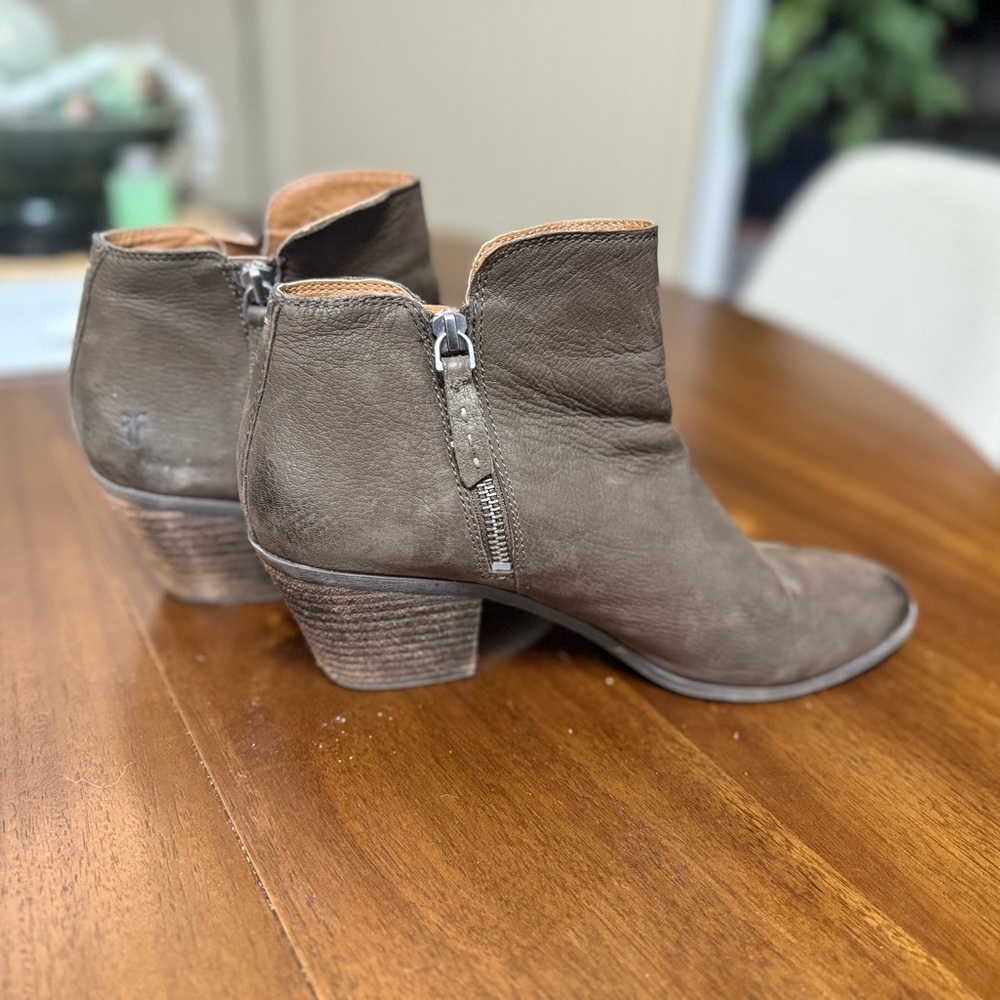 Frye Judy Zip Western Boots